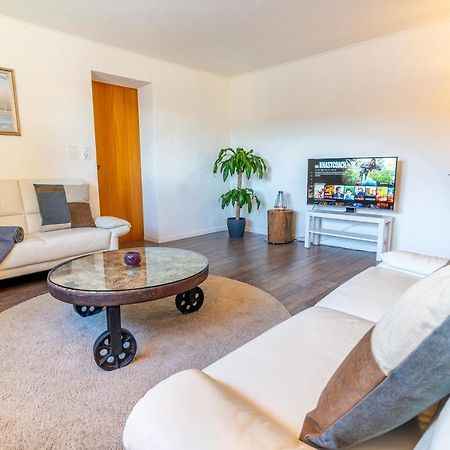 Charmantes Apartment Mit Grossem Garten .Kids4Free. Flims Exterior foto